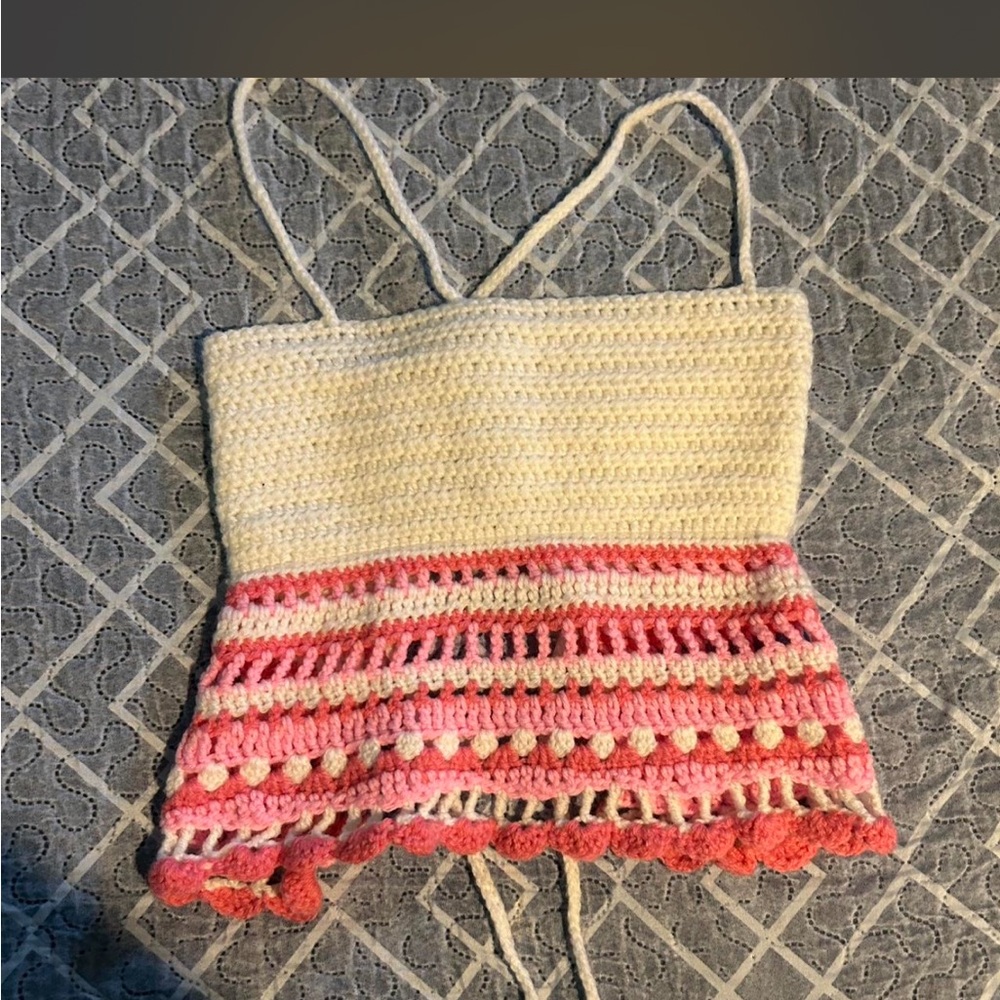 Handmade crochet top - Picture 2 of 3